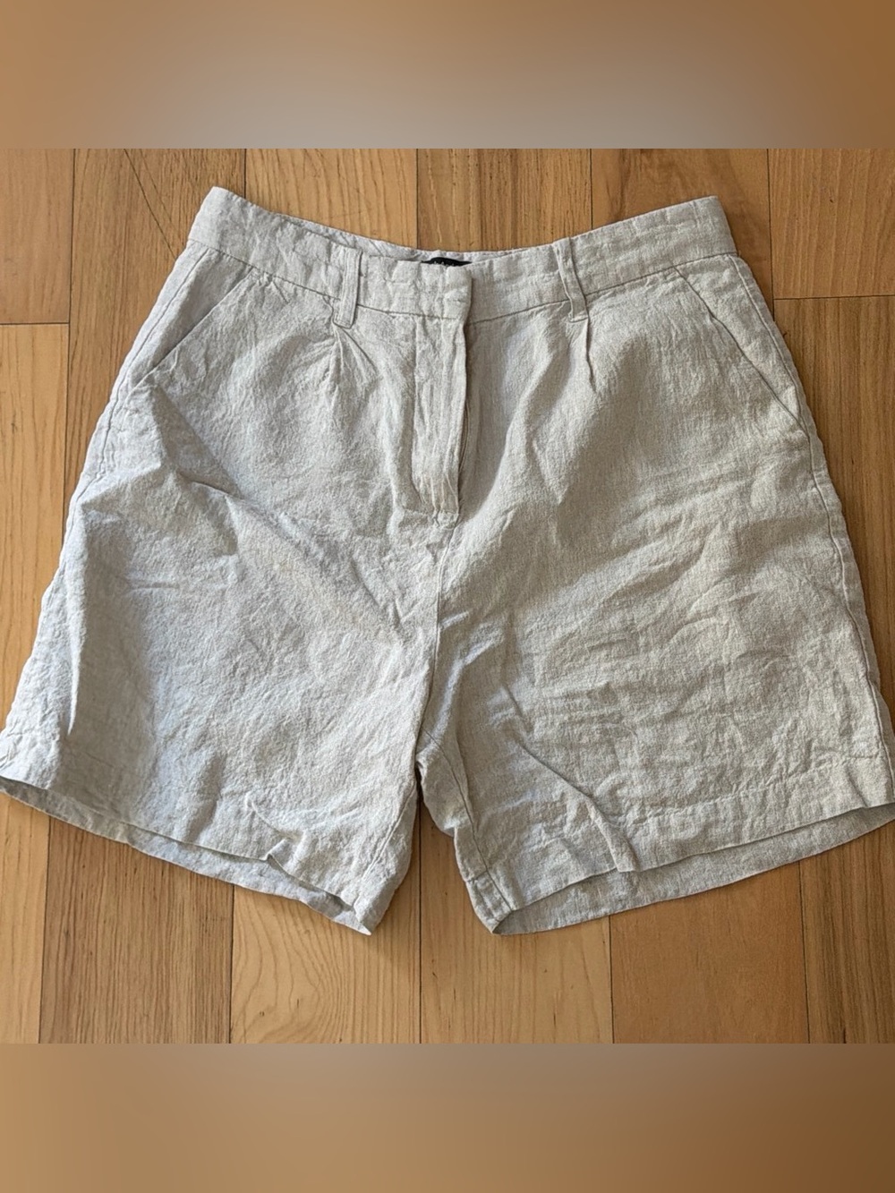 Frank and Oak Linen Shorts. Size 6